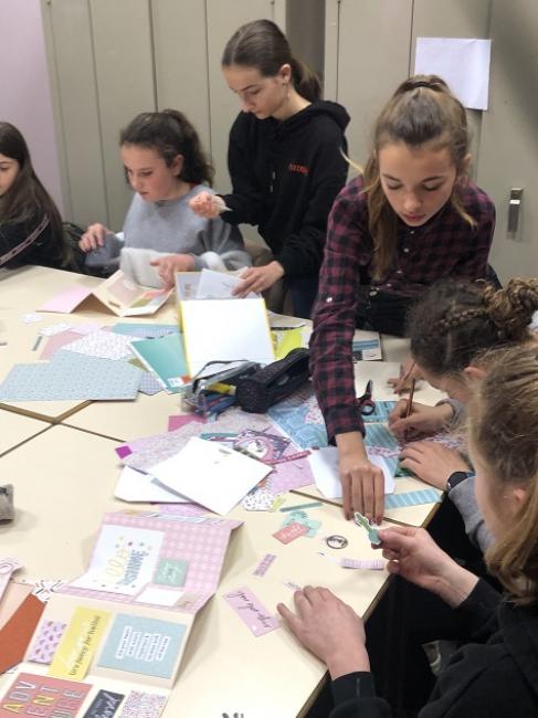 Visuel : Un atelier scrapbooking au collge