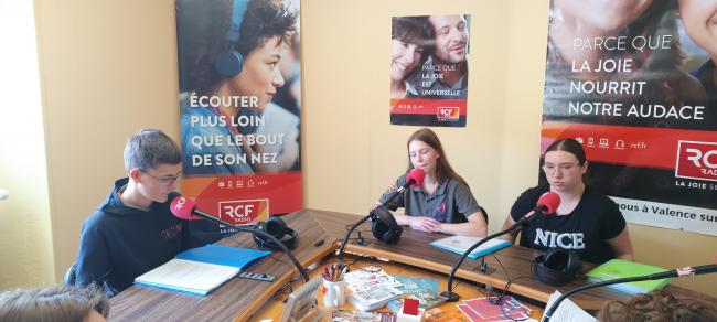 Visuel : La Classe Dfense passe  la radio !