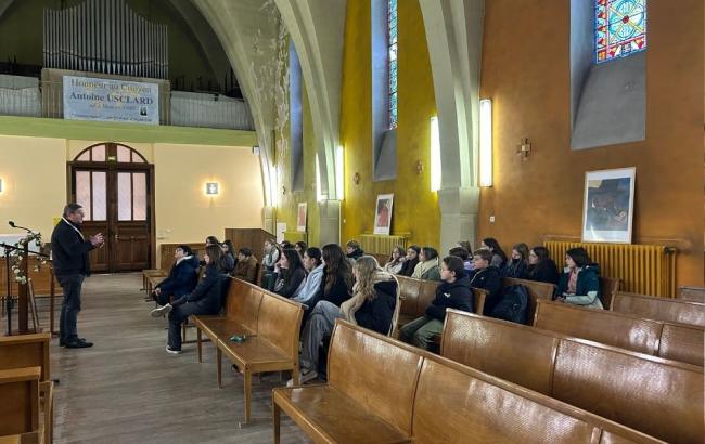 Visuel : Le parcours de foi au c�ur de la vie du coll�ge