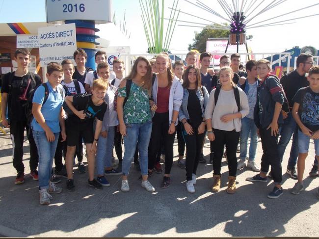 Visuel : La  3me 1  fait la foire  !